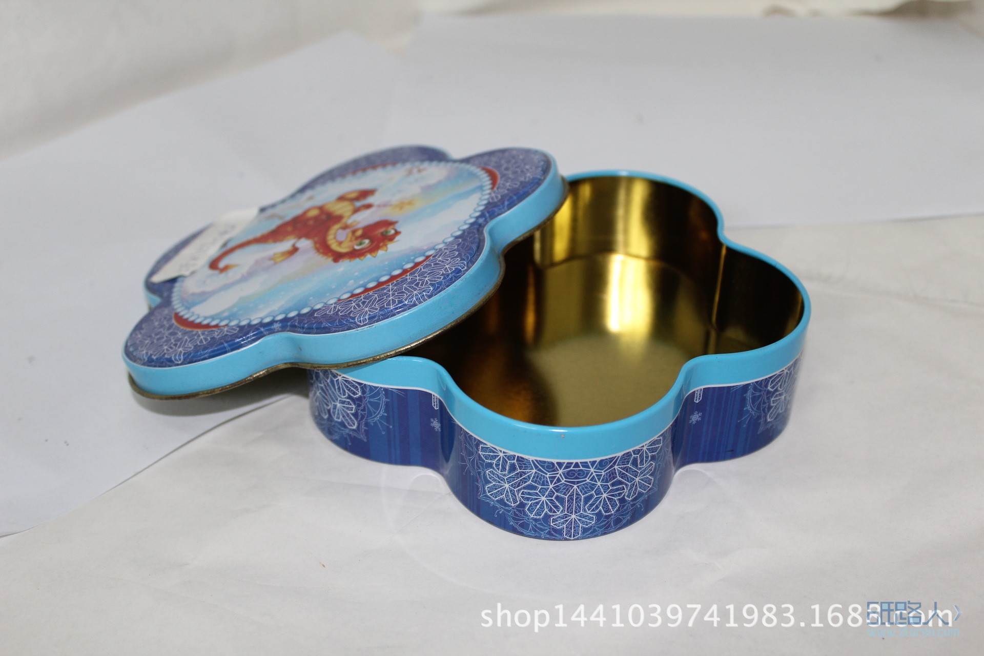 Flower Shape Tin